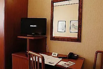 拉韦纳酒店