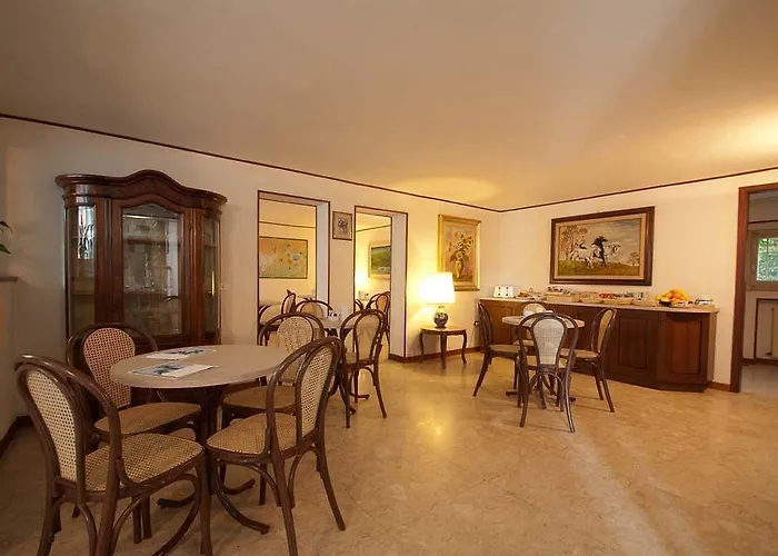 Hotell Hotel Ravenna 3*